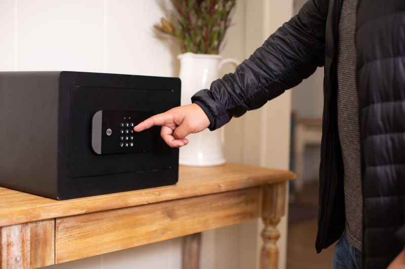 خرید انواع گاوصندوق هتلی با گارانتی و قیمت مناسب