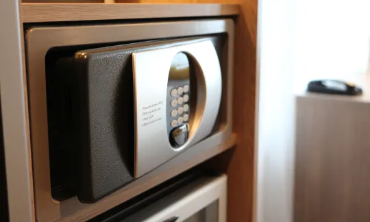 گاوصندوق خانگی