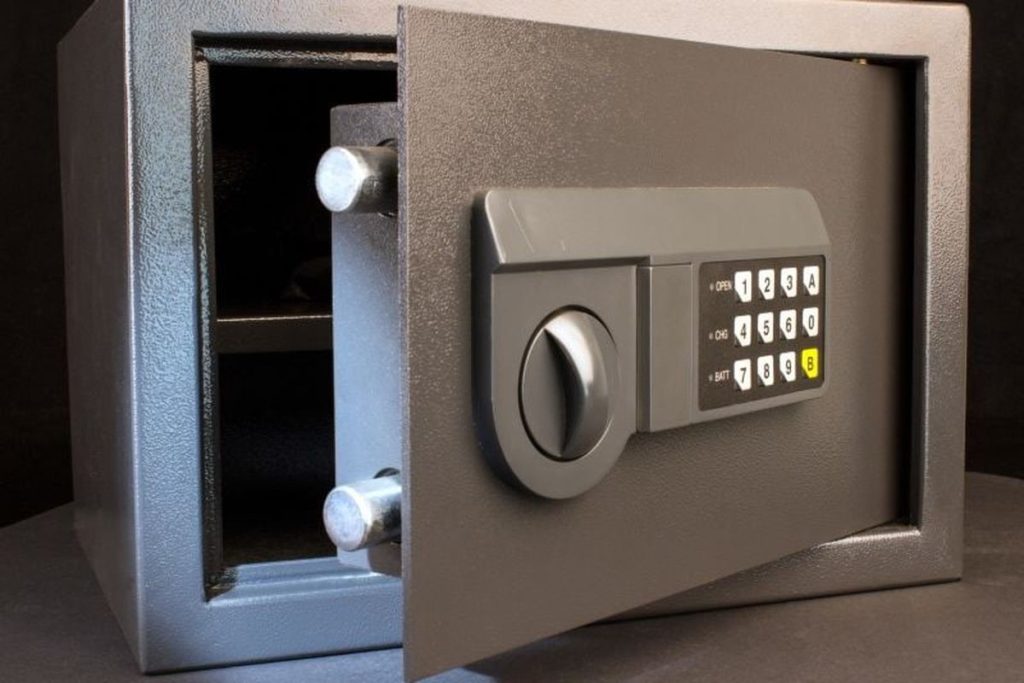 گاوصندوق هتلی